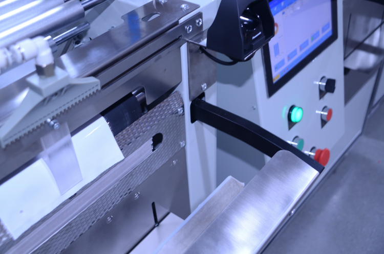 Pre-opened Bags on a Roll Packaging Machine